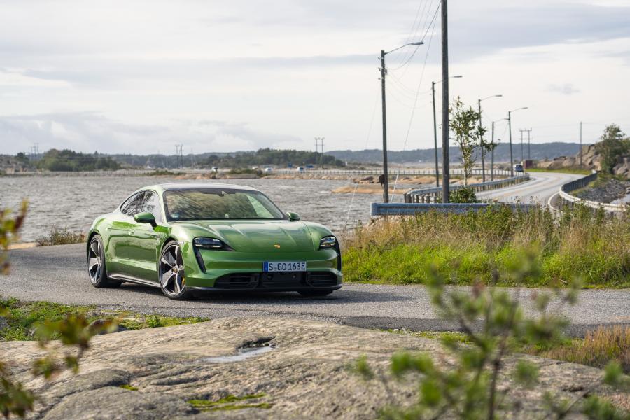  Porsche Taycan Turbo S 2019 года  (WW) (фото 29 из 46)
